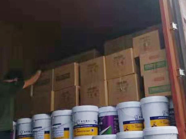 非固化橡膠瀝青防水涂料、搭接膠帶發(fā)貨